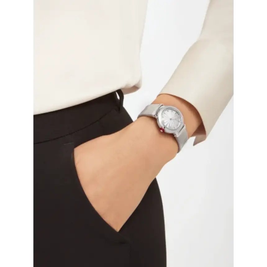 bg30030_lvcea-watch_s4.jpg