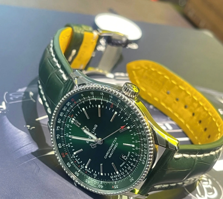br30002_navitimer-auto-chronometer_s3.jpg