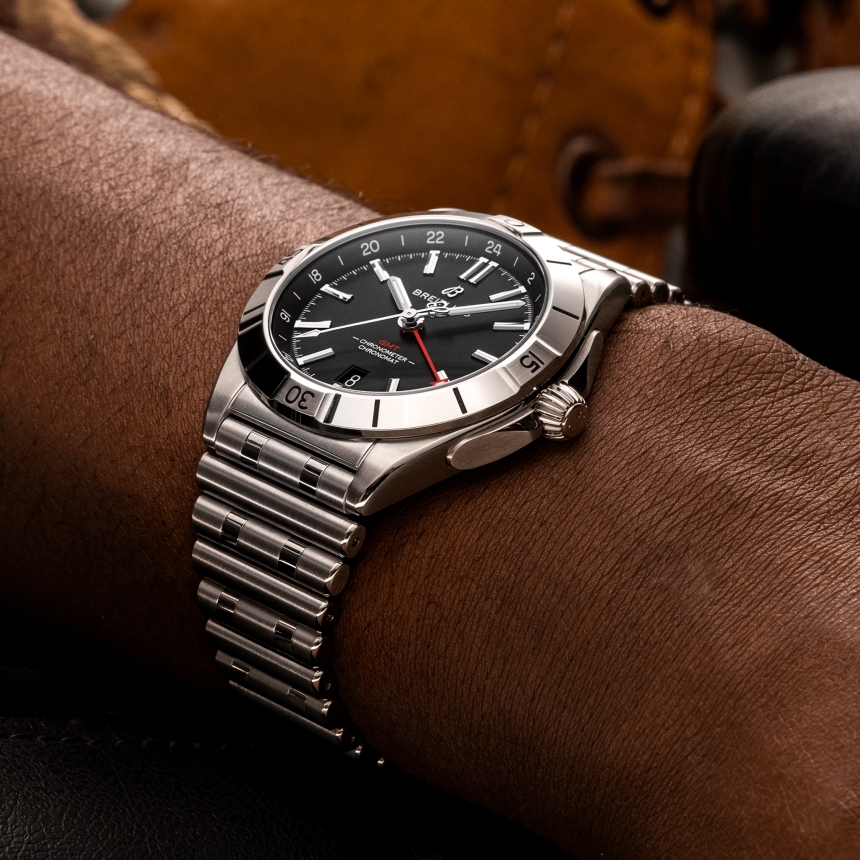 br30030_chronomat-automatic-gmt-40_s5.jpg