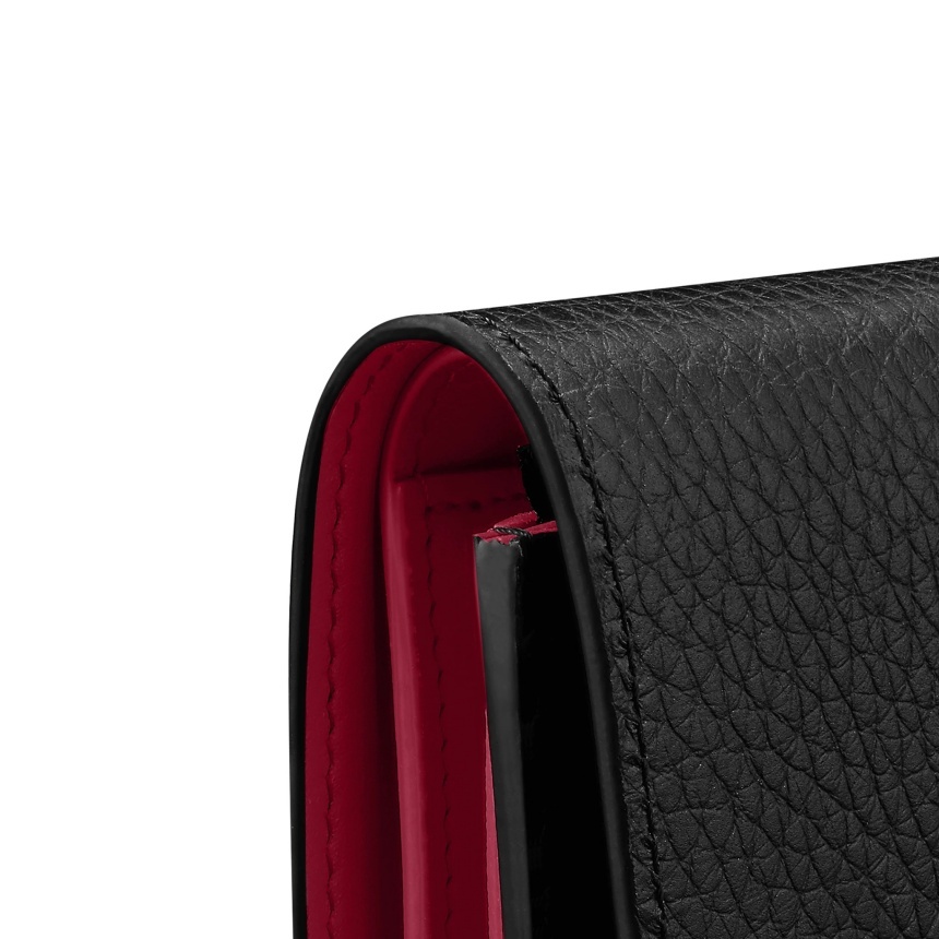 lv10134_capucines-compact-wallet_M62157_s2.jpg
