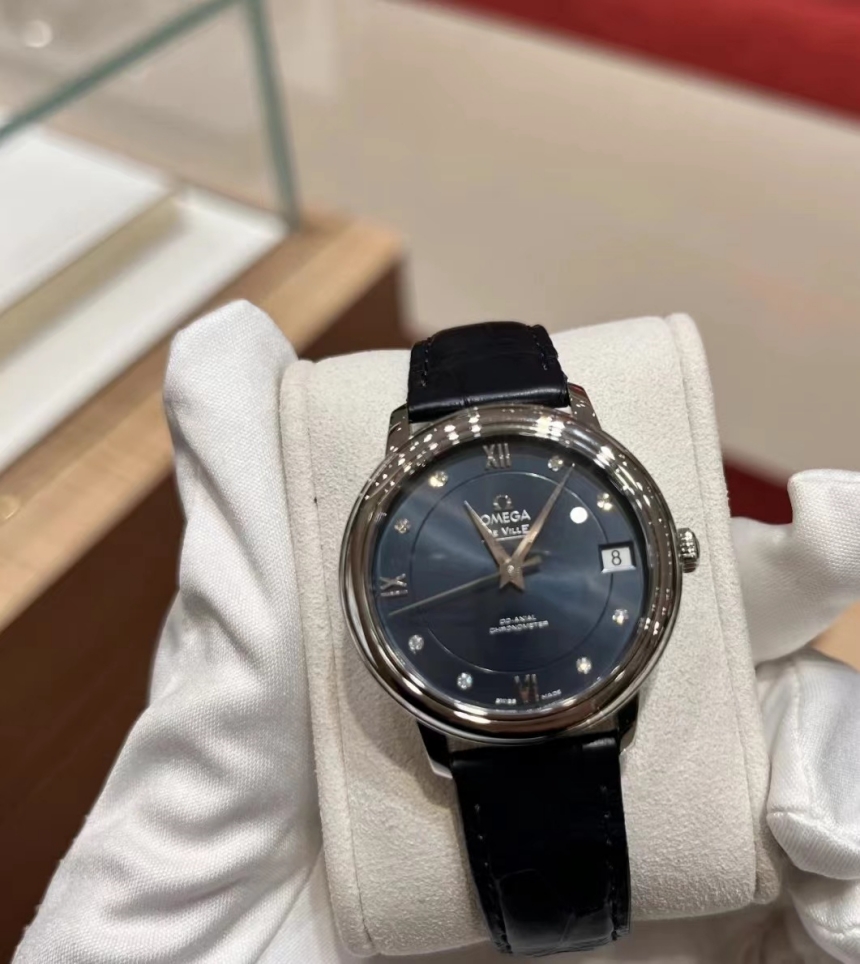og30009_deville-prestige-coa-axial_s2.jpg