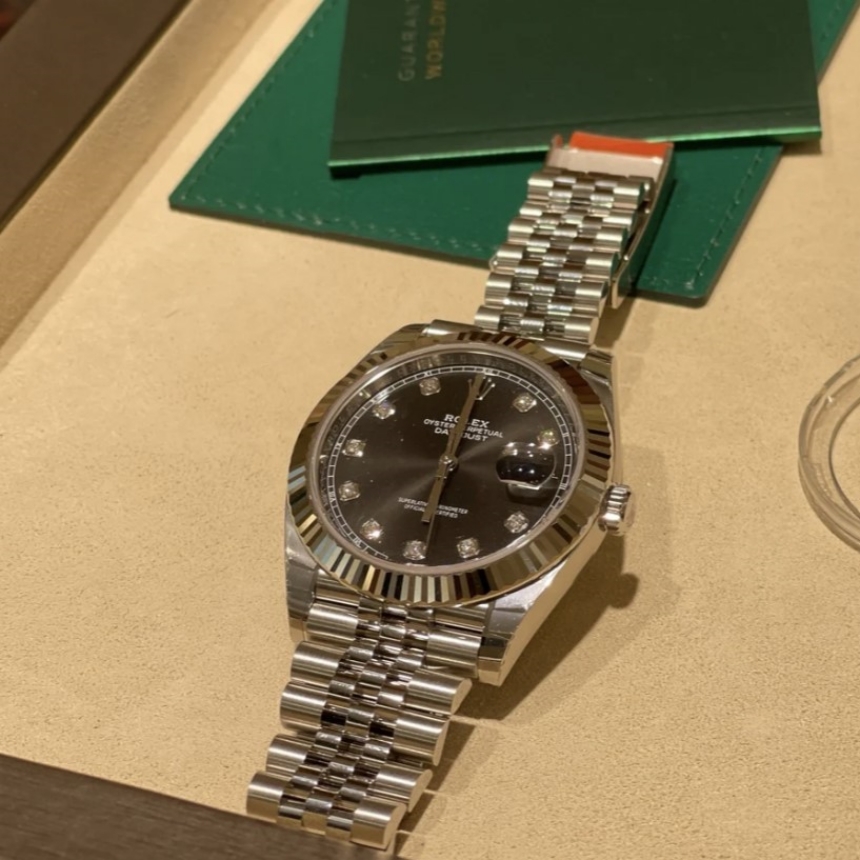 rx30018_datejust-41_s2.jpg