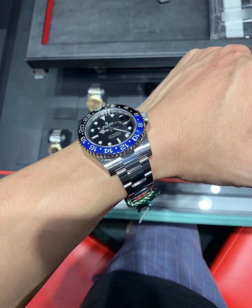 rx30021_gmt-master2_s2.jpg