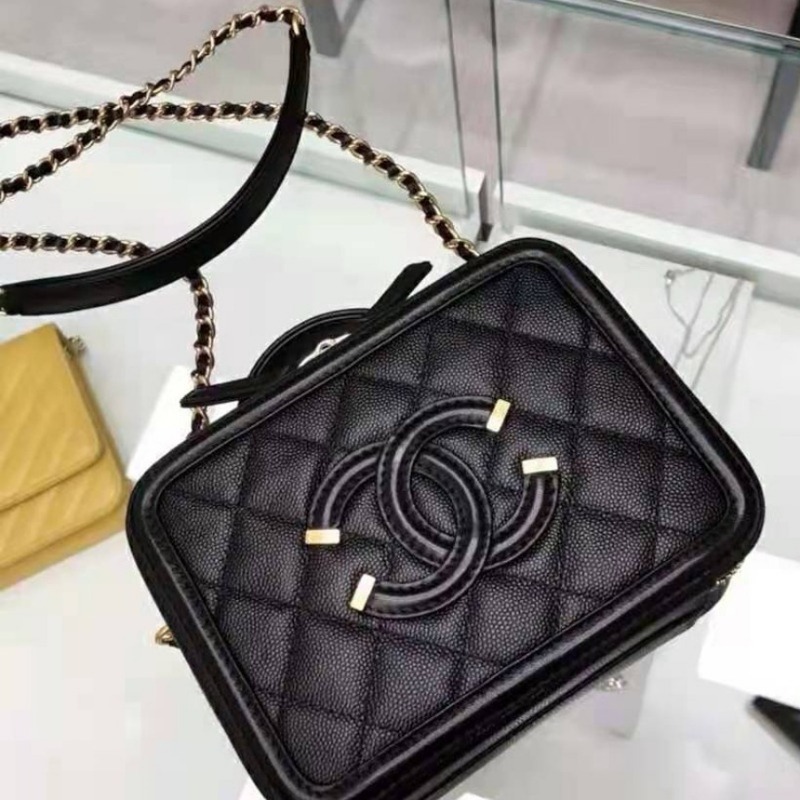 샤넬 베니티 코스메틱 백 스몰 블랙 A84452
