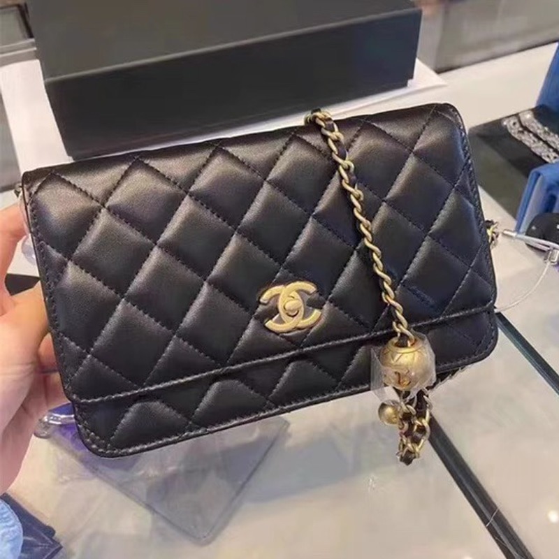샤넬 클래식 WOC 골드볼 체인 백 블랙 금장 AP1450 B02991 94305